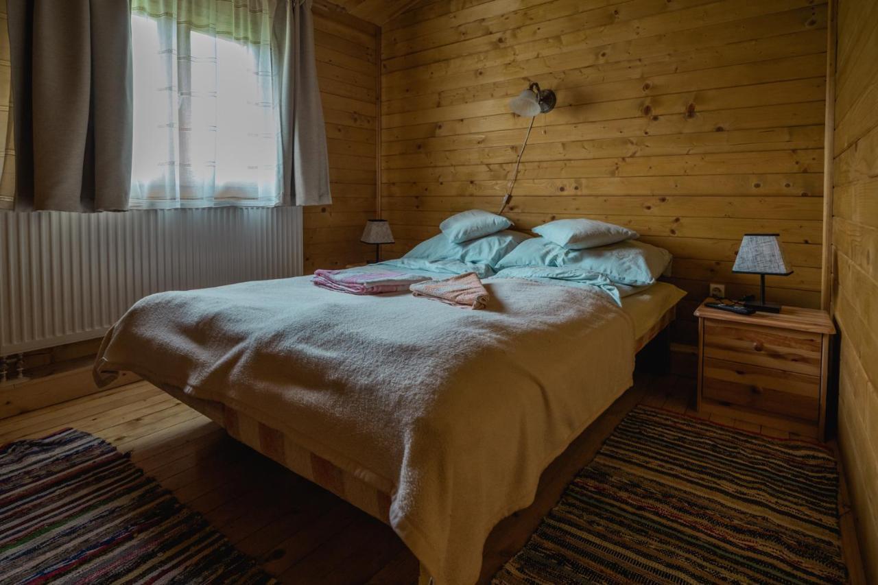 Biotour Camping & Restaurant Ghimeş-Făget Exteriör bild