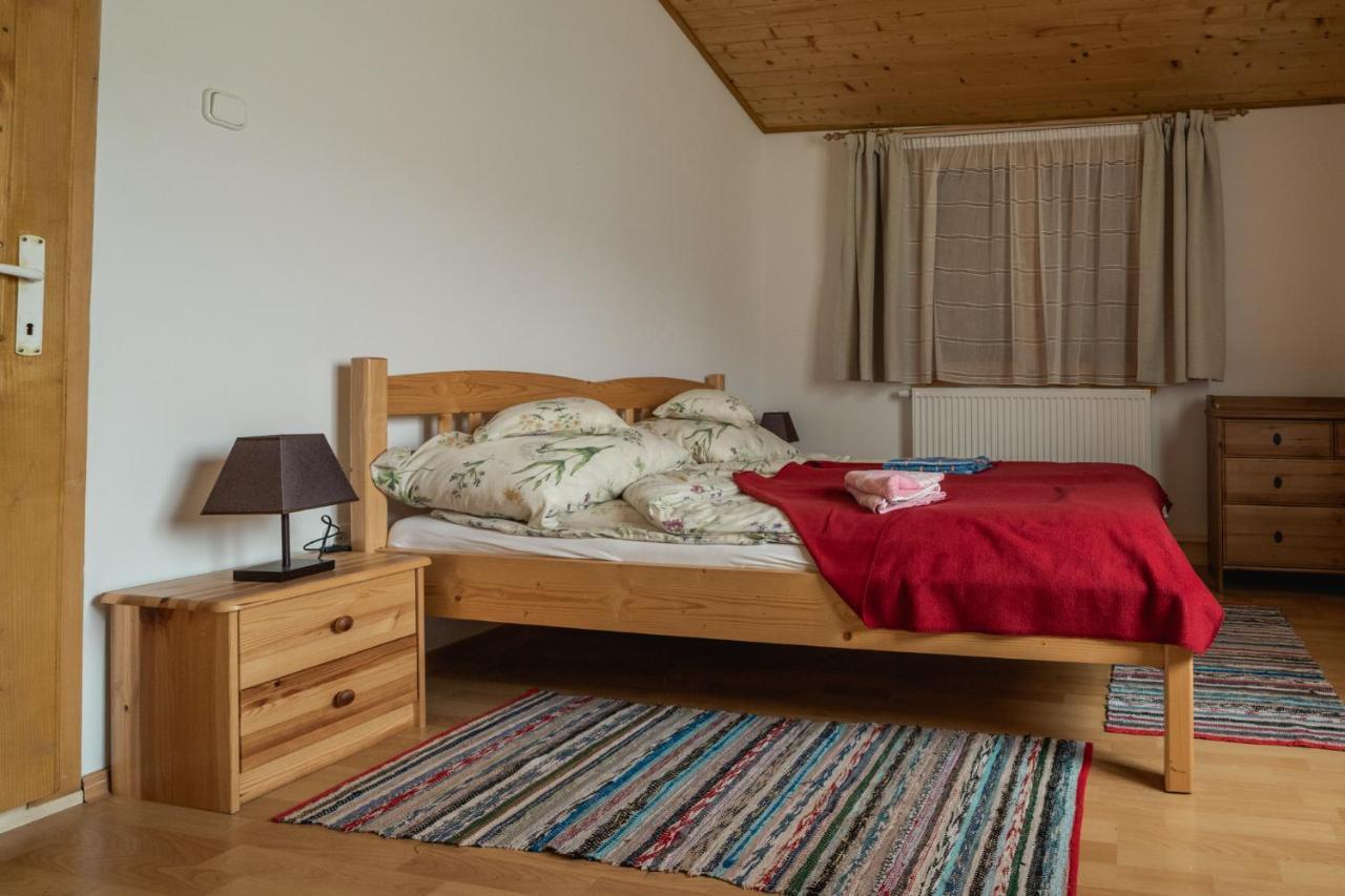 Biotour Camping & Restaurant Ghimeş-Făget Exteriör bild
