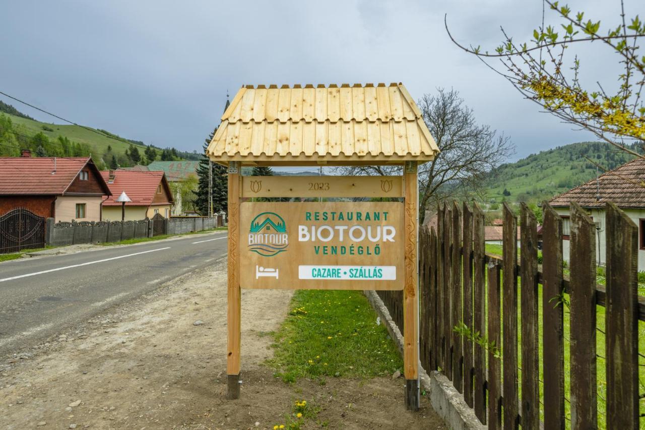 Biotour Camping & Restaurant Ghimeş-Făget Exteriör bild