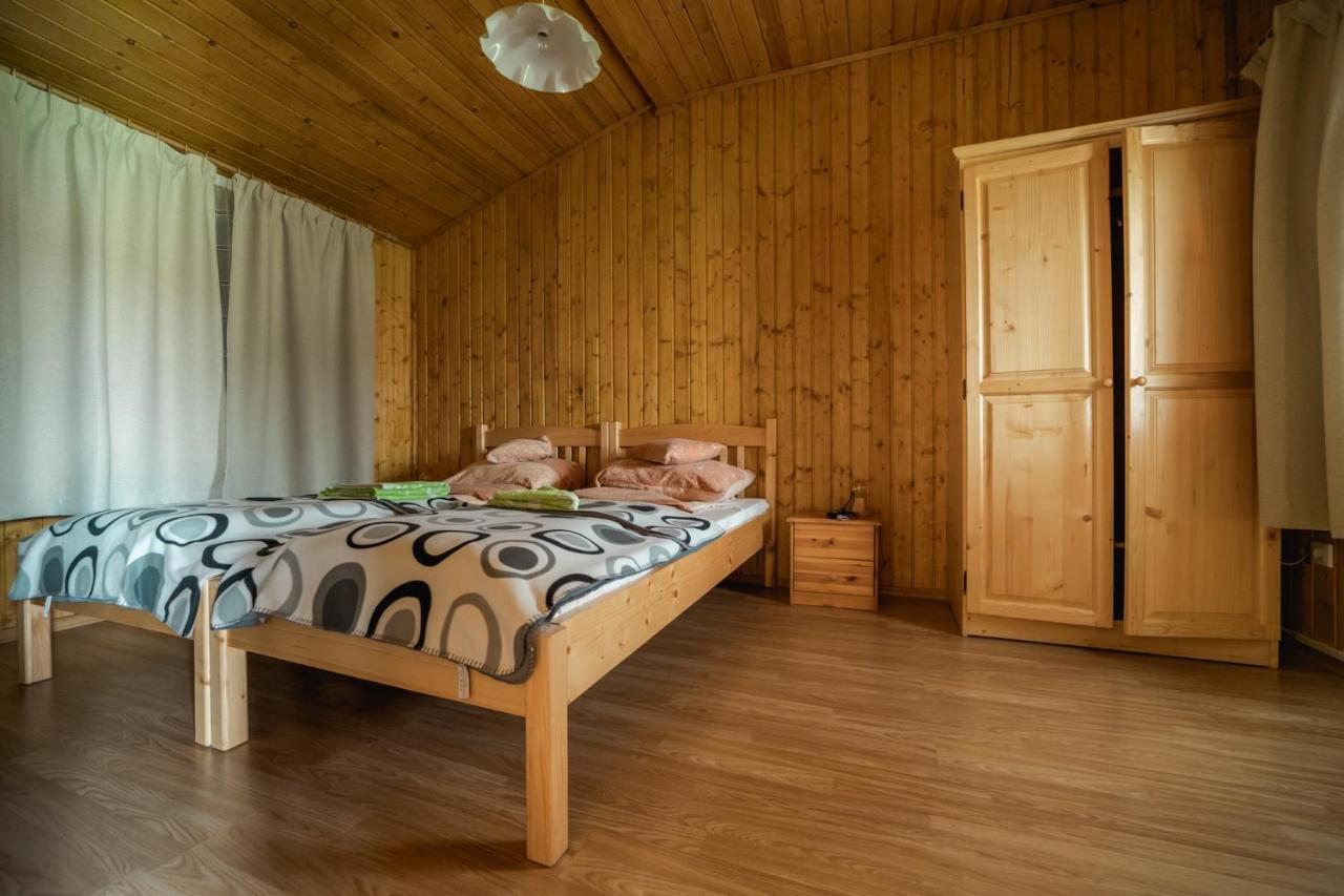 Biotour Camping & Restaurant Ghimeş-Făget Exteriör bild